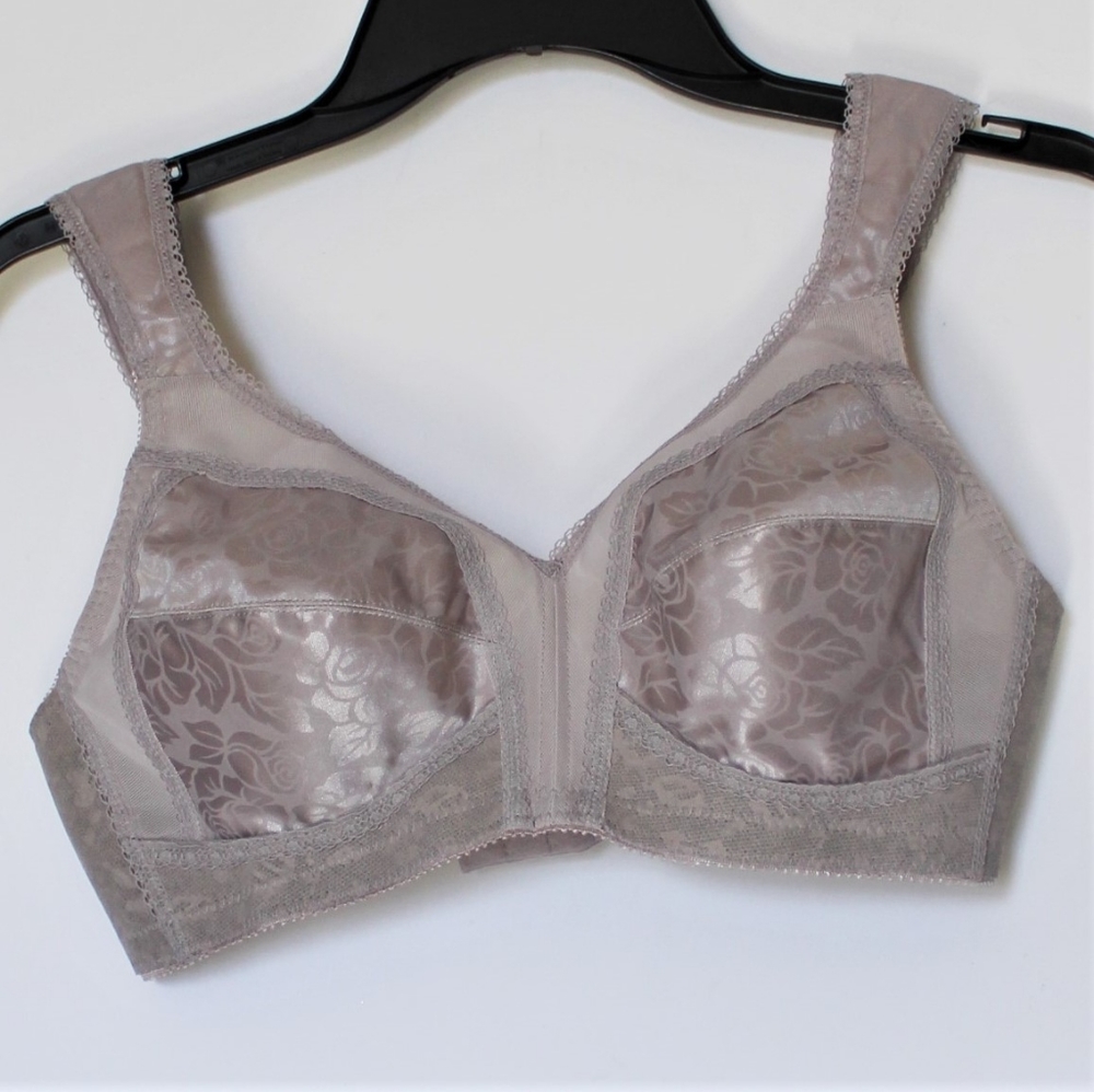 Playtex 18 HOUR Ultimate Shoulder Comfort Bra